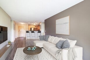 Building Photo - 4645 Park Commons Dr
