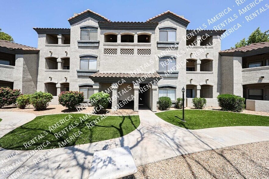 Building Photo - 15095 N Thompson Peak Pkwy