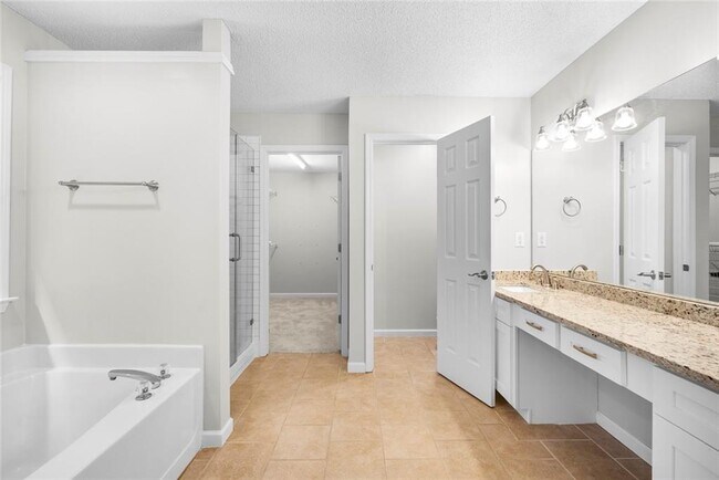 Building Photo - 2371 Traywick Chase