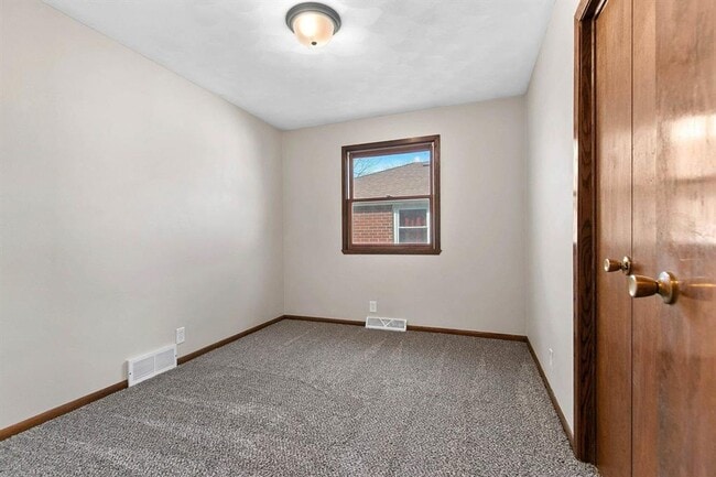 Building Photo - 1730 S Madison St