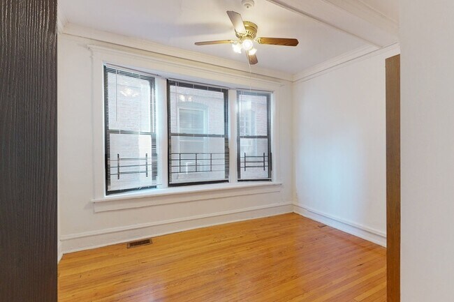 Floorplan - 5218-5220 S. Kimbark Avenue