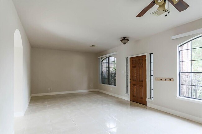 Building Photo - 21722 Oakbridge Park Ln