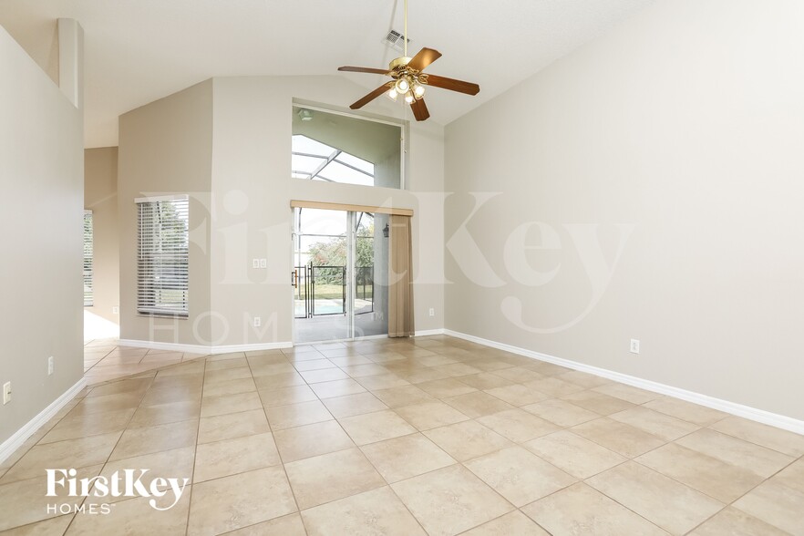 Building Photo - 2693 Autumn Creek Cir