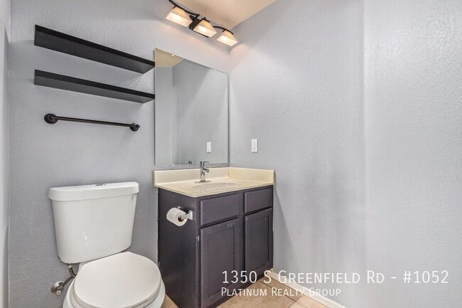 Building Photo - 1350 S Greenfield Rd