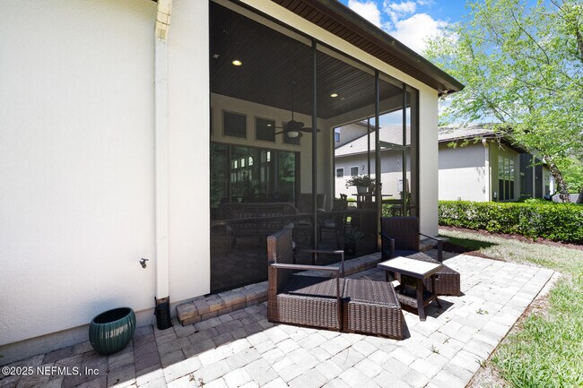 Building Photo - 435 Wingstone Dr