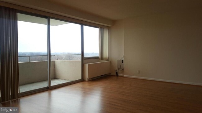 Building Photo - 4515 Willard Ave