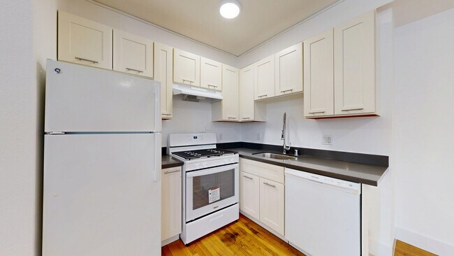 Building Photo - 665 Eddy St