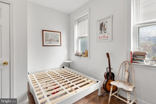 Building Photo - 2010 E York St