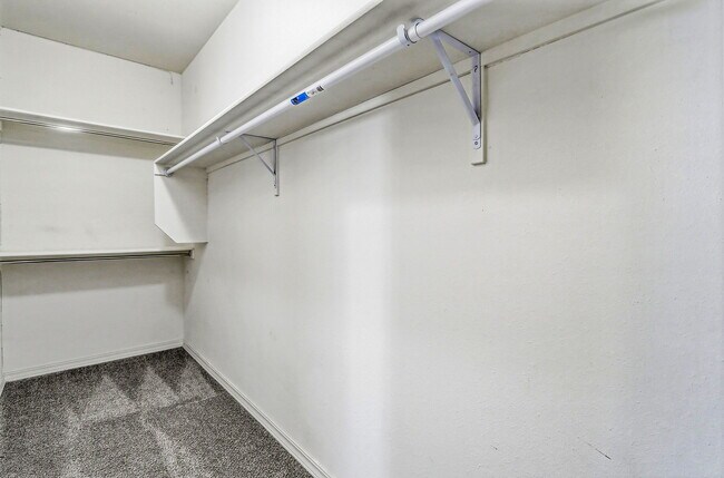 Building Photo - 13659 Everingham