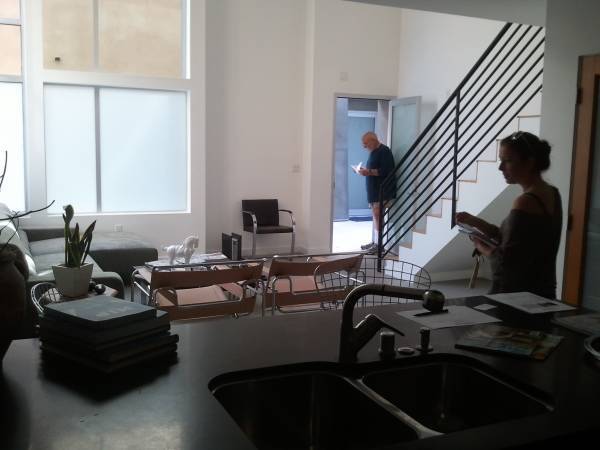 Building Photo - 1120 N El Centro Ave
