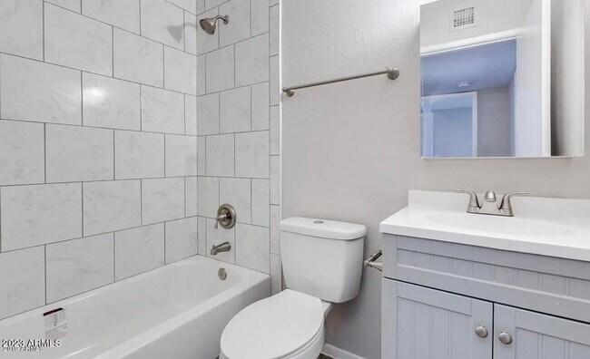 Building Photo - 1087 N 84th Pl