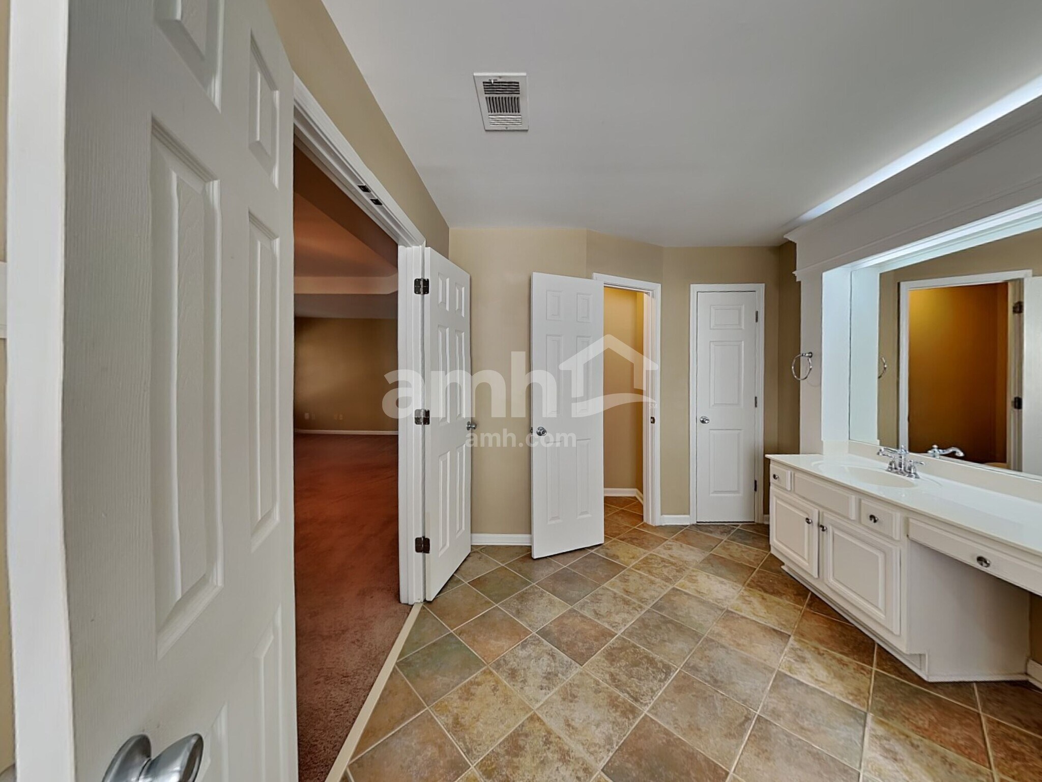 Building Photo - 5715 Oxborough Way