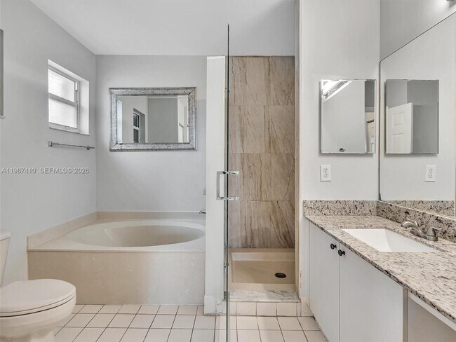 Building Photo - 1498 SW 106th Ave