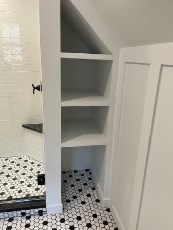 Building Photo - 6301 Alexander Dr