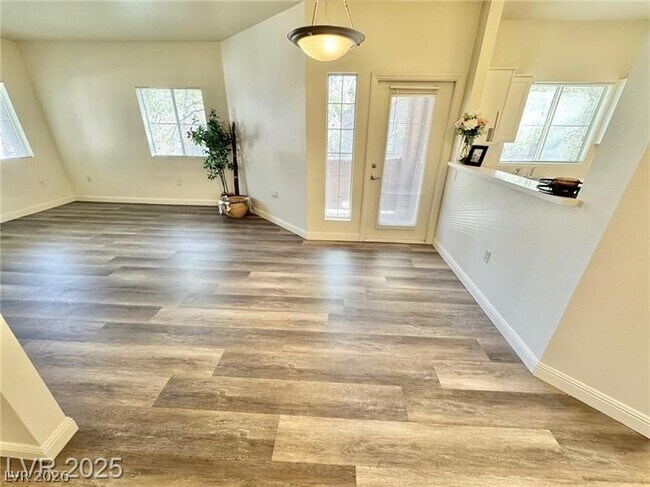 Building Photo - 5250 S Rainbow Blvd