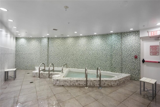 Building Photo - 244 Biscayne Blvd