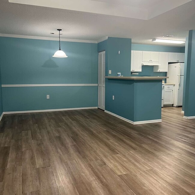Building Photo - 50 Pebble Beach Cove