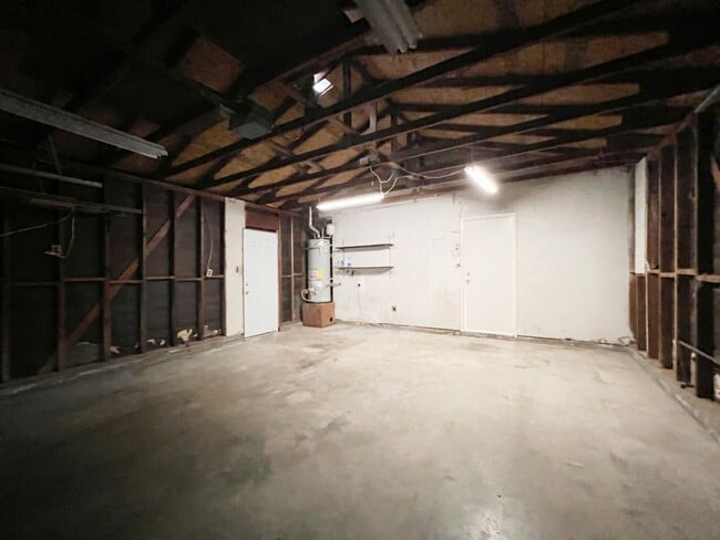 Building Photo - 4 Bedroom, 2 Bath Single Story Corner Lot Home in Rancho Cordova