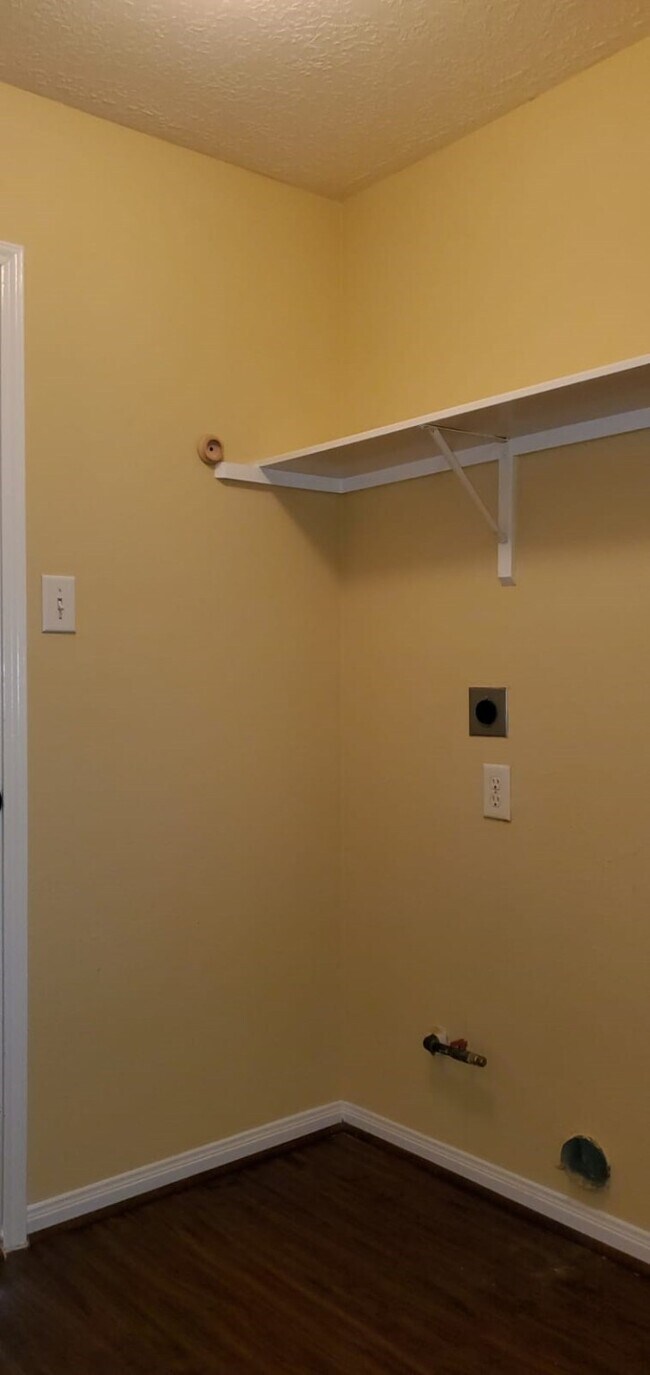 Building Photo - 7227 Colony Bend Ln