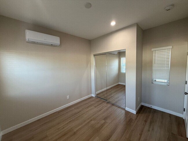 Building Photo - Built In 2024 - 4 bed 2 bath House