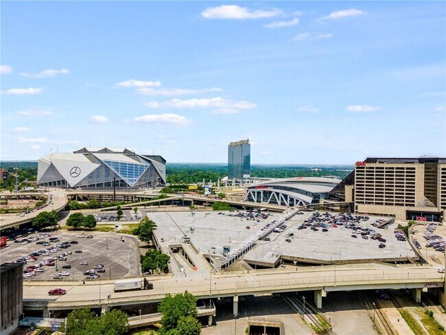 Building Photo - 788 West Marietta St NW