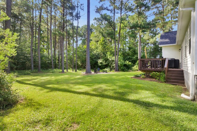 Building Photo - 231 Bishop Dr