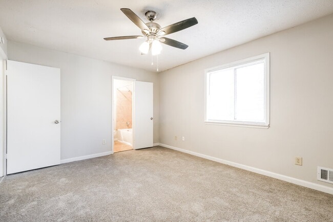 Building Photo - 9039 Raven Dr