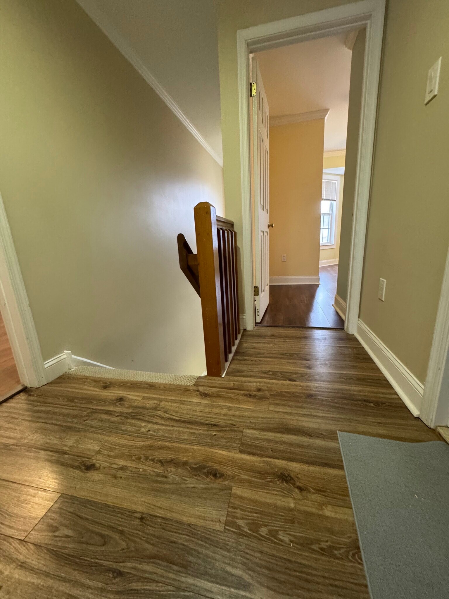 Building Photo - 700 Evergreen Ct