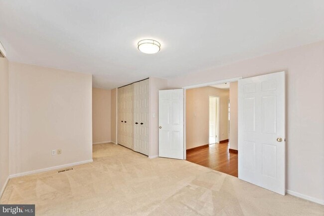Building Photo - 9711 Cinnamon Creek Dr