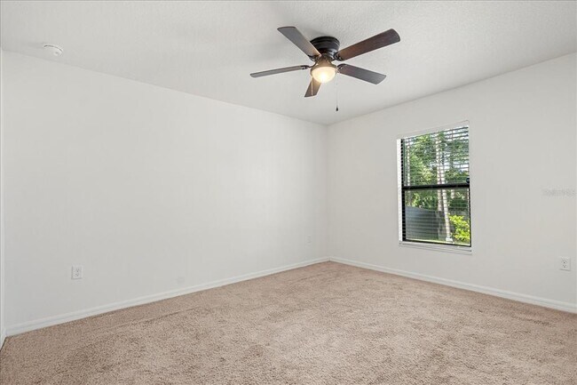 Building Photo - 1057 Eastbrook Ave