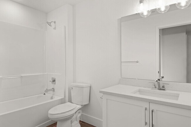 Building Photo - BRAND NEW!! 3 bedroom 2.5 bath Daytona Bea...