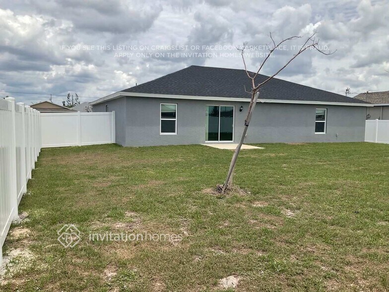 Building Photo - 1426 NW 1st St