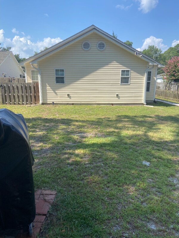 Building Photo - 226 Dobbs St