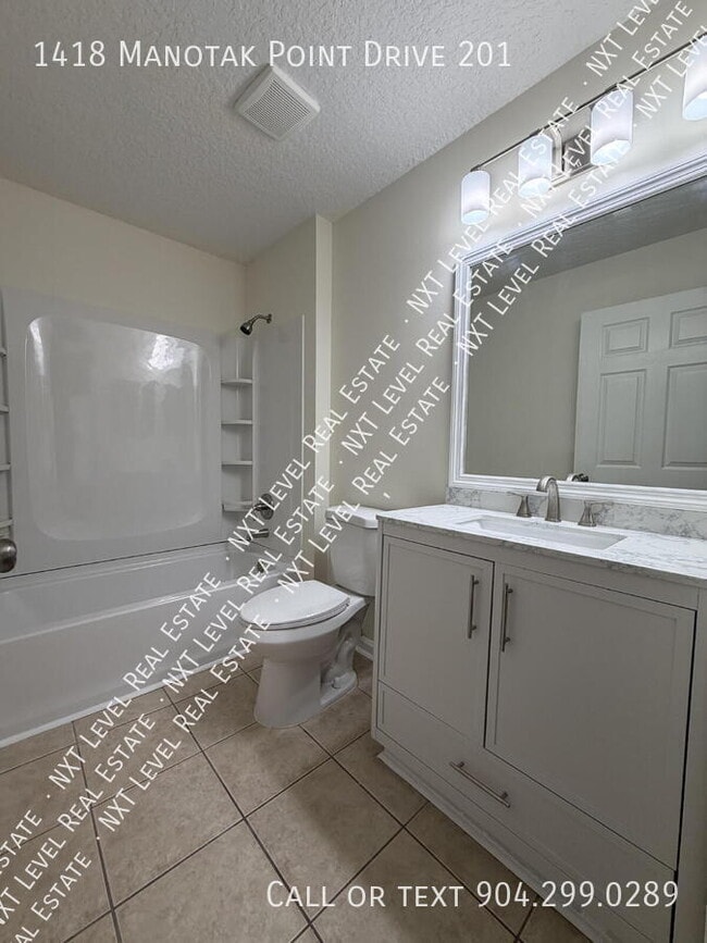 Building Photo - 1418 Manotak Point Dr