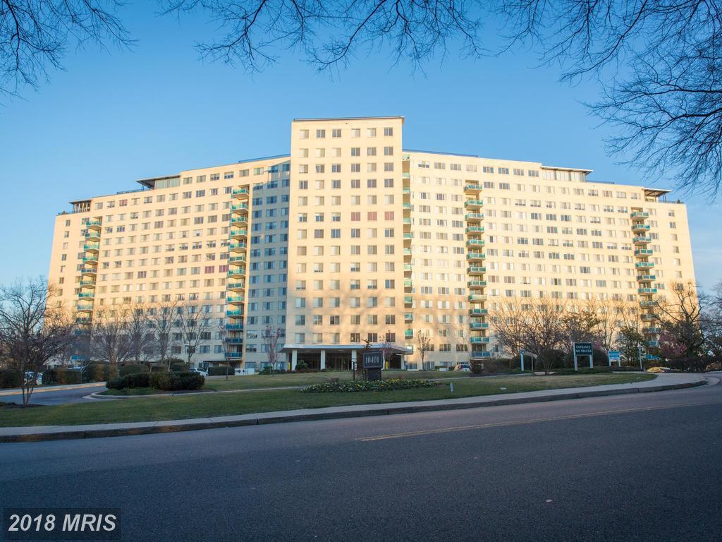 Building Photo - 10401 Grosvenor