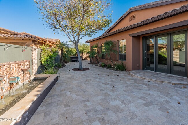 Building Photo - 12073 W Desert Mirage Dr