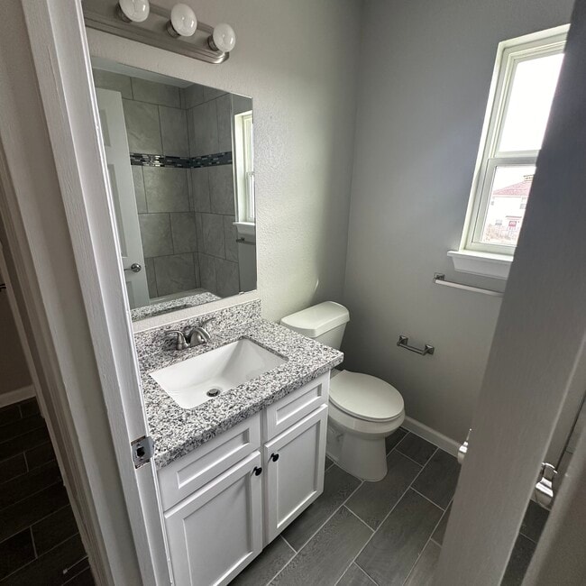 Building Photo - 101 Rockwell Way