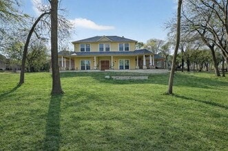 Building Photo - 4405 Wolf Ct