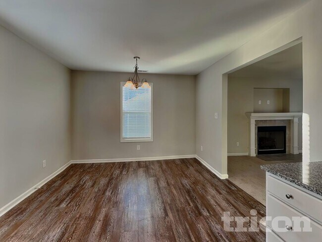 Building Photo - 147 Cattail Ln