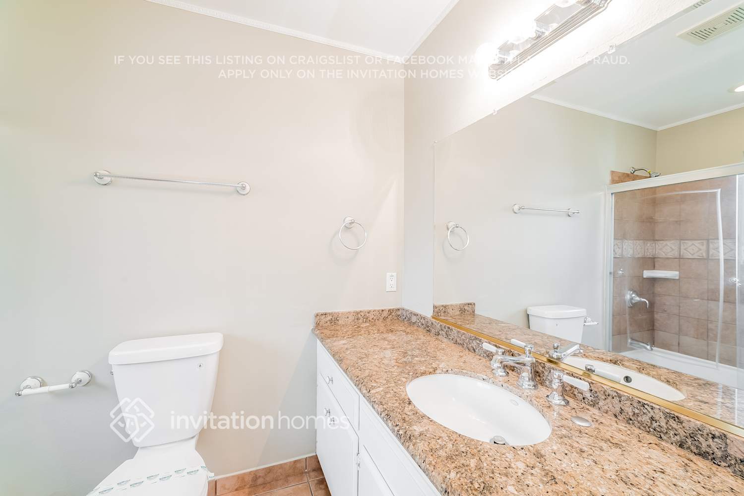 Building Photo - 1504 Cole Ave