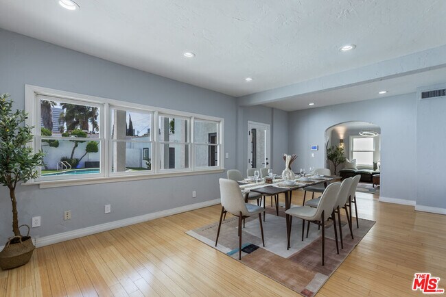 Building Photo - 6316 Drexel Ave