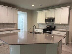 Building Photo - 29422 Pikes Peak Dr