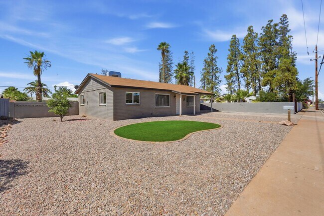 Building Photo - 209 E McMurray Blvd