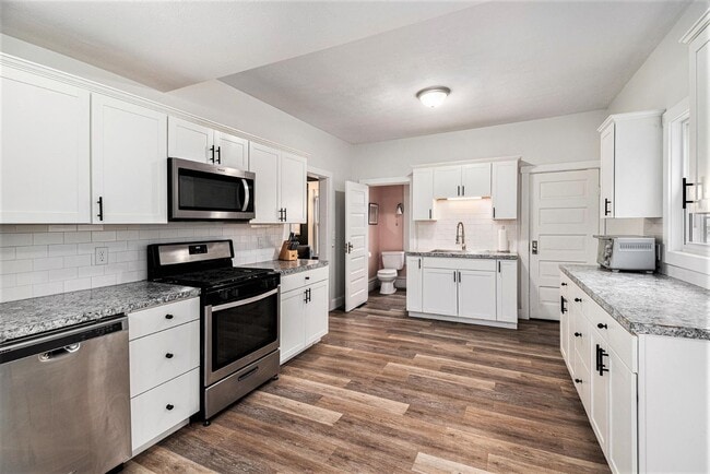 Building Photo - 3274 Briggs Blvd NE