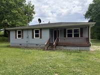 Building Photo - 425 Bainbridge Loop