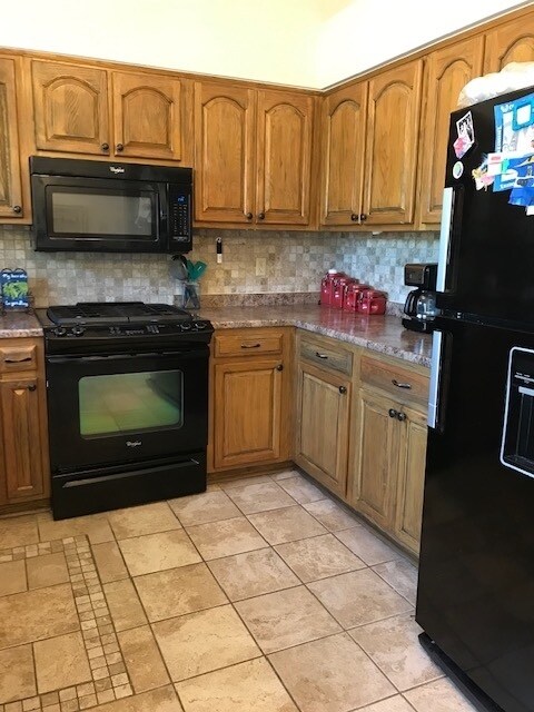 Building Photo - 3BR/ 2BA + Garage Condo in Beautiful Country Setting