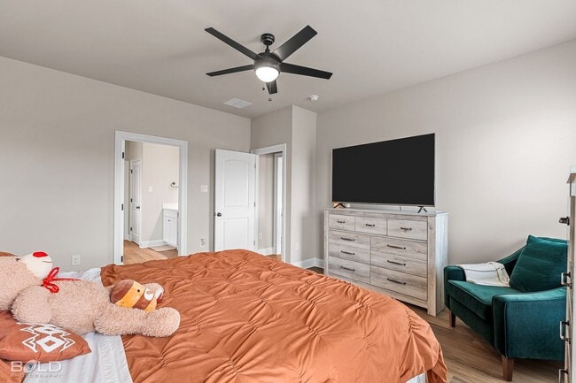 Building Photo - 315 Hummingbird Ln