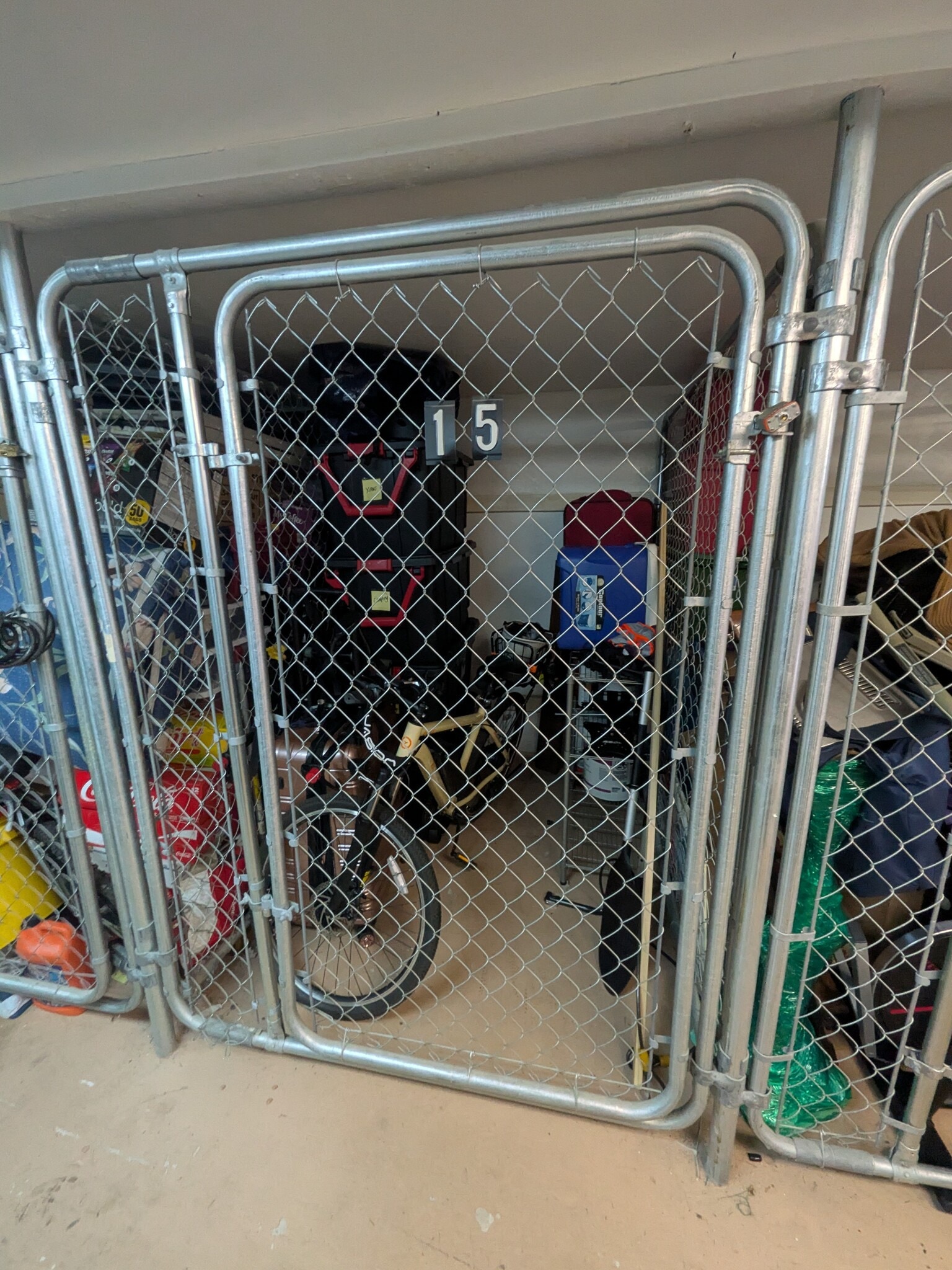 Large secure storage lockers - 3956 Texas St