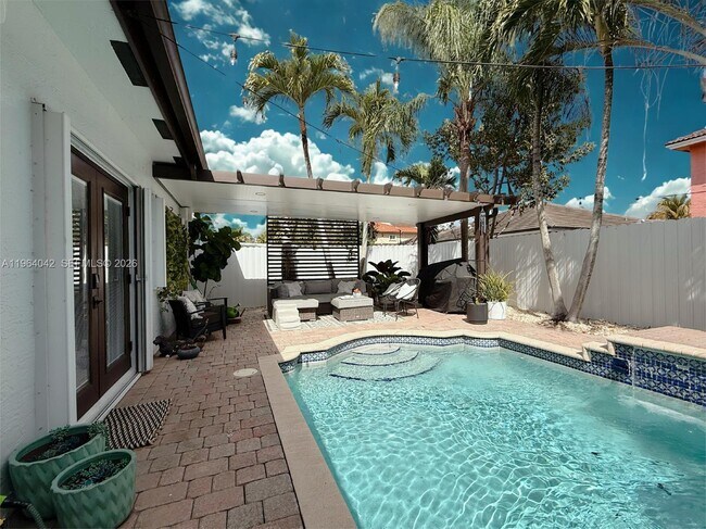 Building Photo - 14469 SW 158th Pl