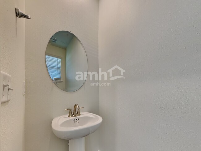 Building Photo - 12330 Paperbark Pl